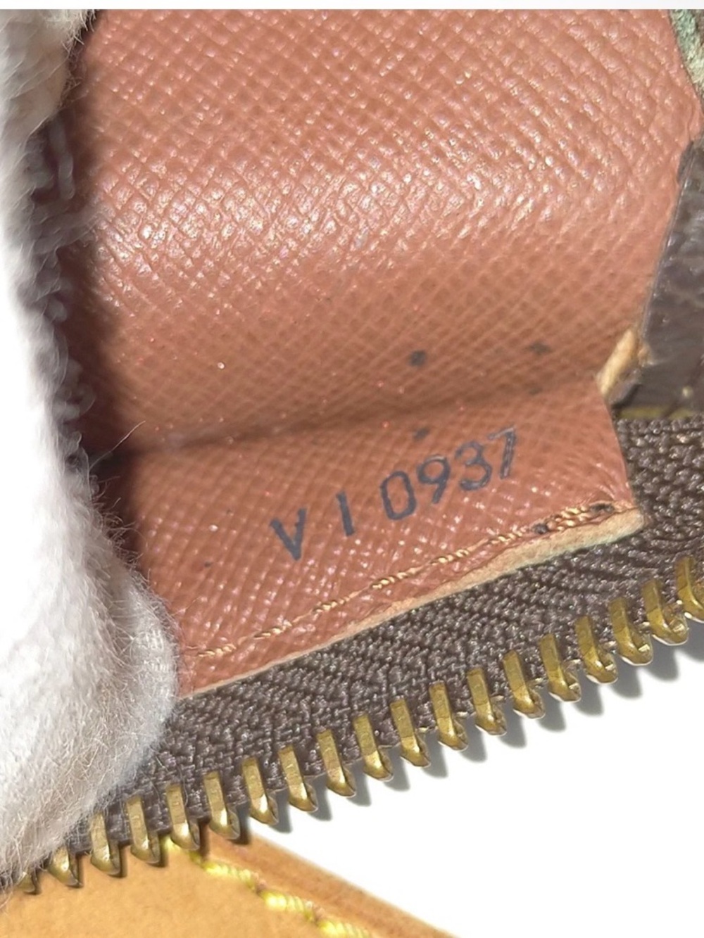 Louis Vuitton Monogram Babylone Canvas  Leather Shoulder Bag. -Preowned As Is - Picture 4 of 13
